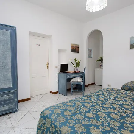 Hotel Poseidon 3*